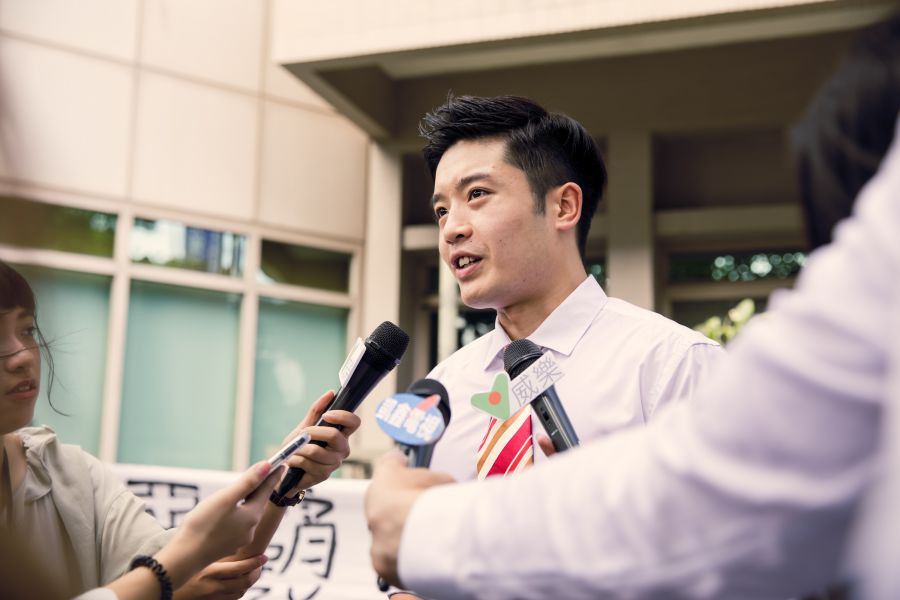 阿添劇照