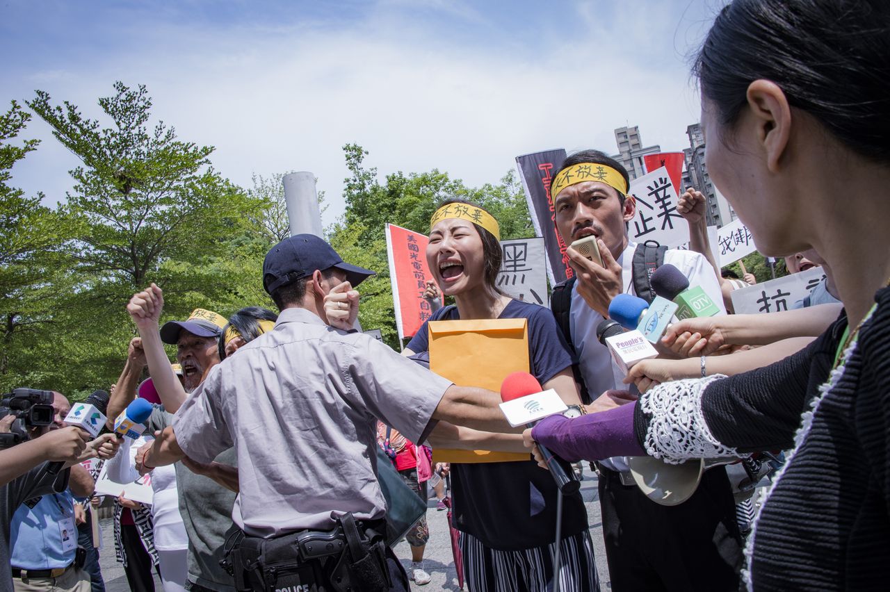 盲人律師劇照
