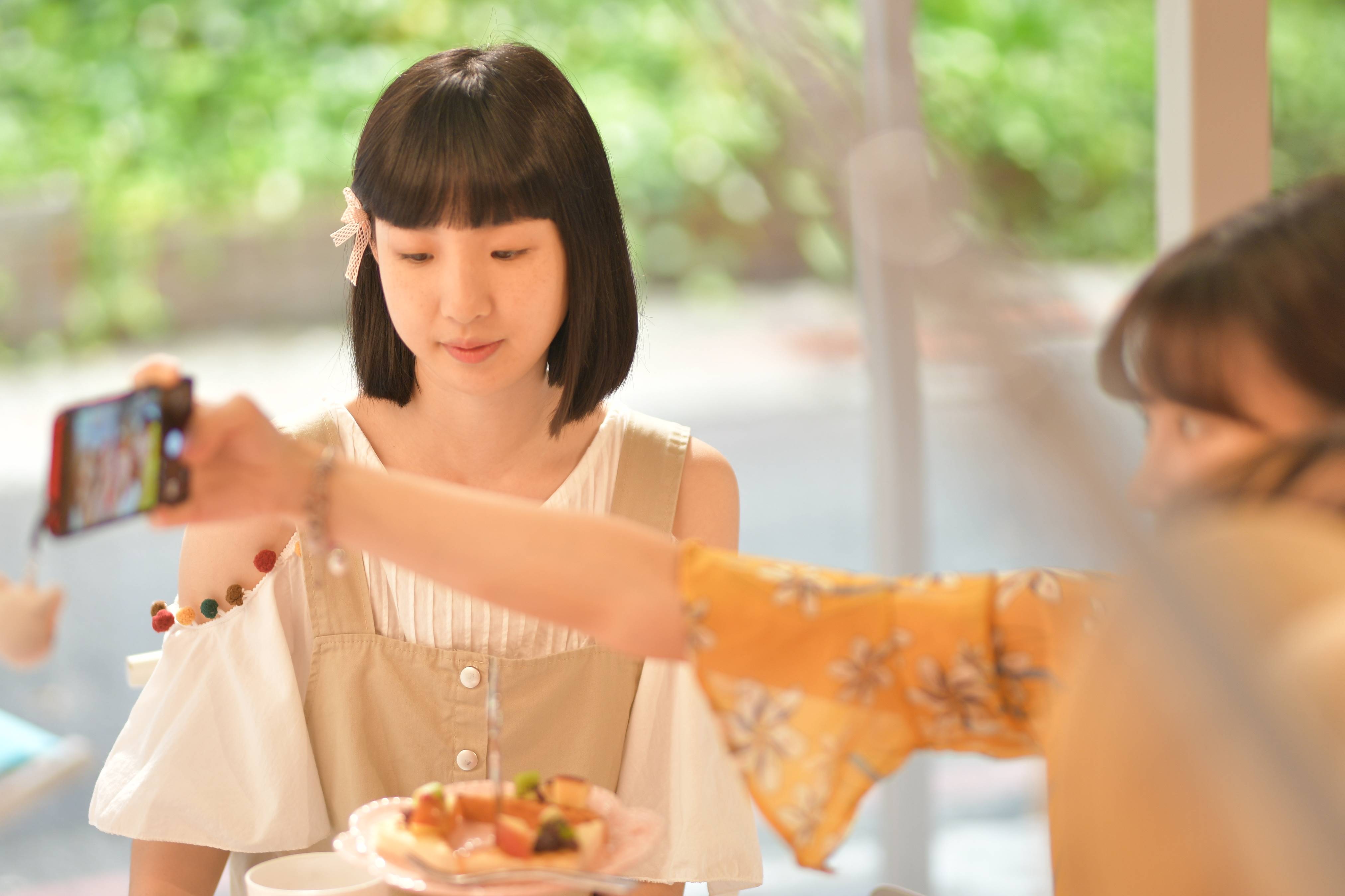 哈囉少女劇照