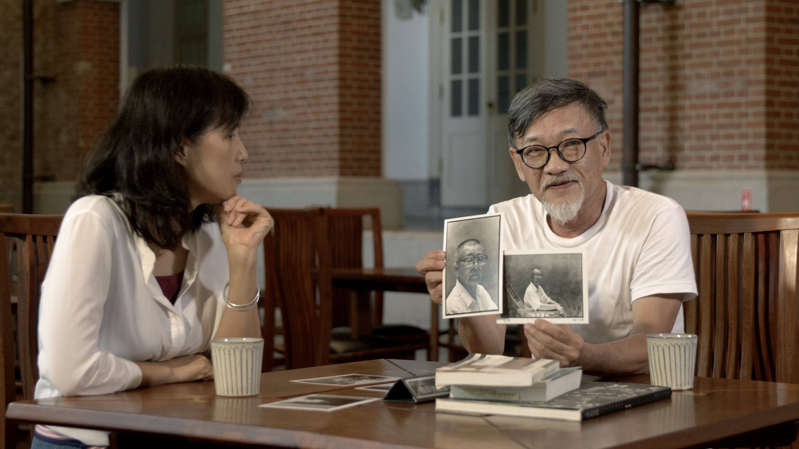 台灣男子葉石濤劇照