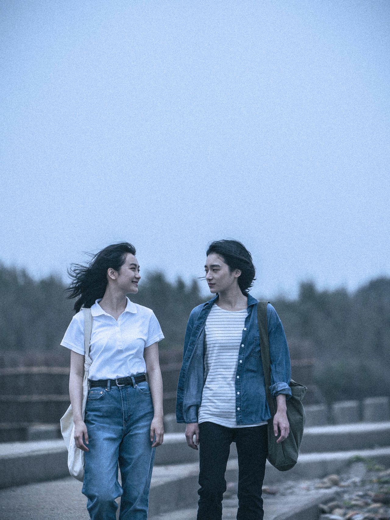 青春並不溫柔劇照