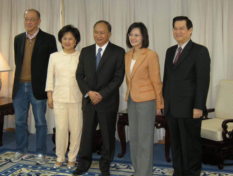 吳宇森來臺會金馬,「1949」臺灣取景―吳宇森導演拜會行政院新聞局史局長